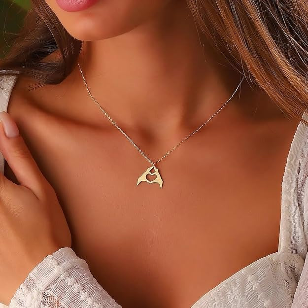 Minimalist Gold Heart Pendant Necklace in Gift Box